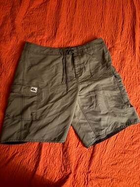 Quicksilver Men's Swim Trunks with Pockets in Brown Size 38
